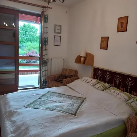 Konukevi Galambos Pinceszet 3*