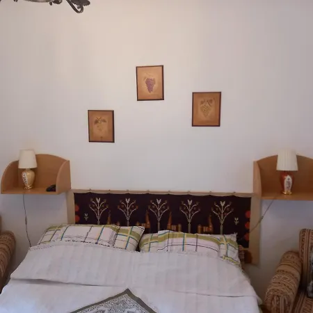 Galambos Pinceszet 3*