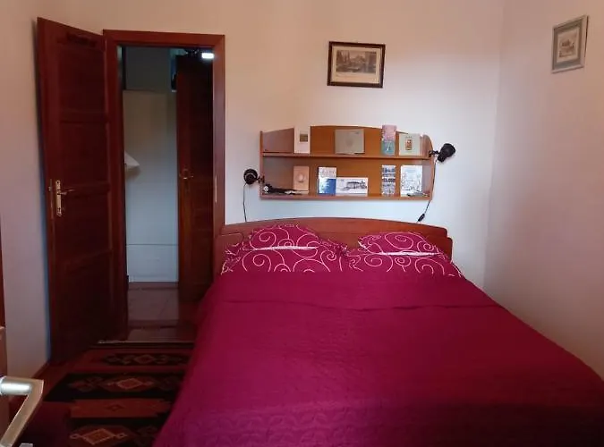 Galambos Pinceszet بيت ضيافة