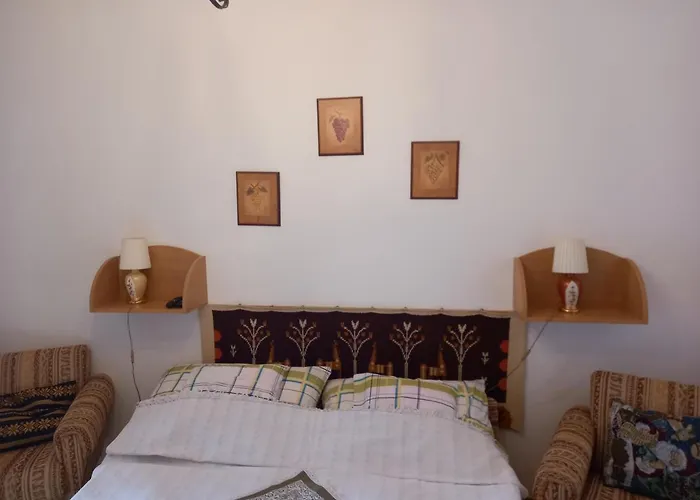 Galambos Pinceszet 3*